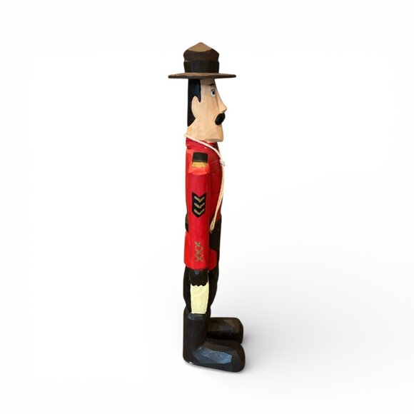 RCMP Officer Statue in Red Serge Canadiana Wooden 13" Moustache Stetson - Picture 4 of 7